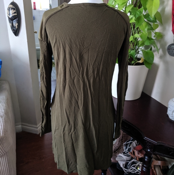 Small Zara Long Sleeve - Picture 3 of 3